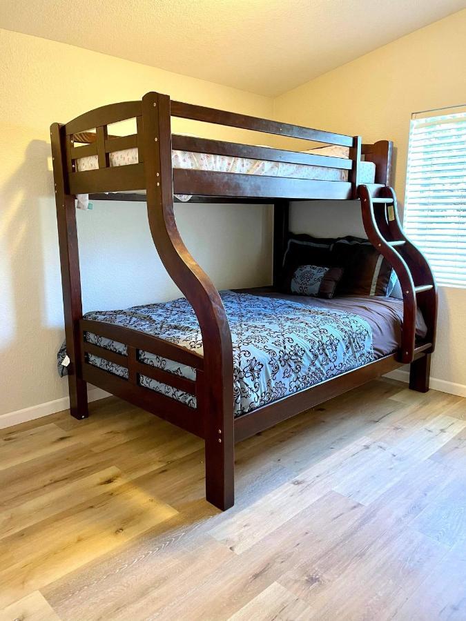 Yosemite Escapes - Pine Mountain Lake Groveland Exterior foto